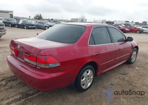2002 Honda Accord 3.0 Ex z USA, uszkodzony, nr VIN 1HGCG16532A034238